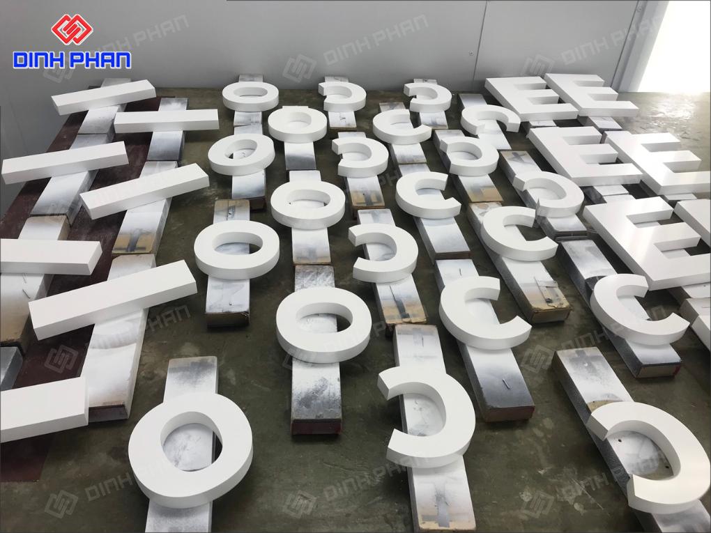 Gia Công Chữ Nổi Quảng Cáo BMT Bền Đẹp, Giá Rẻ