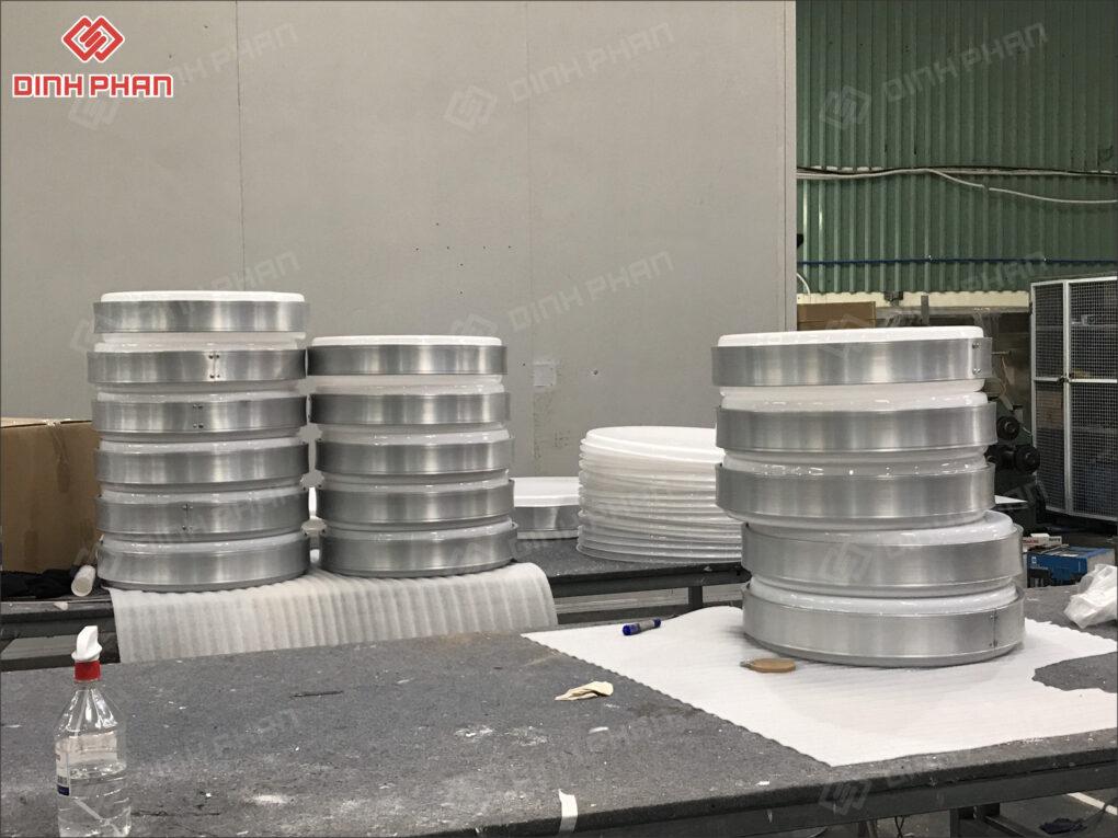 hộp đèn hút nổi bmt