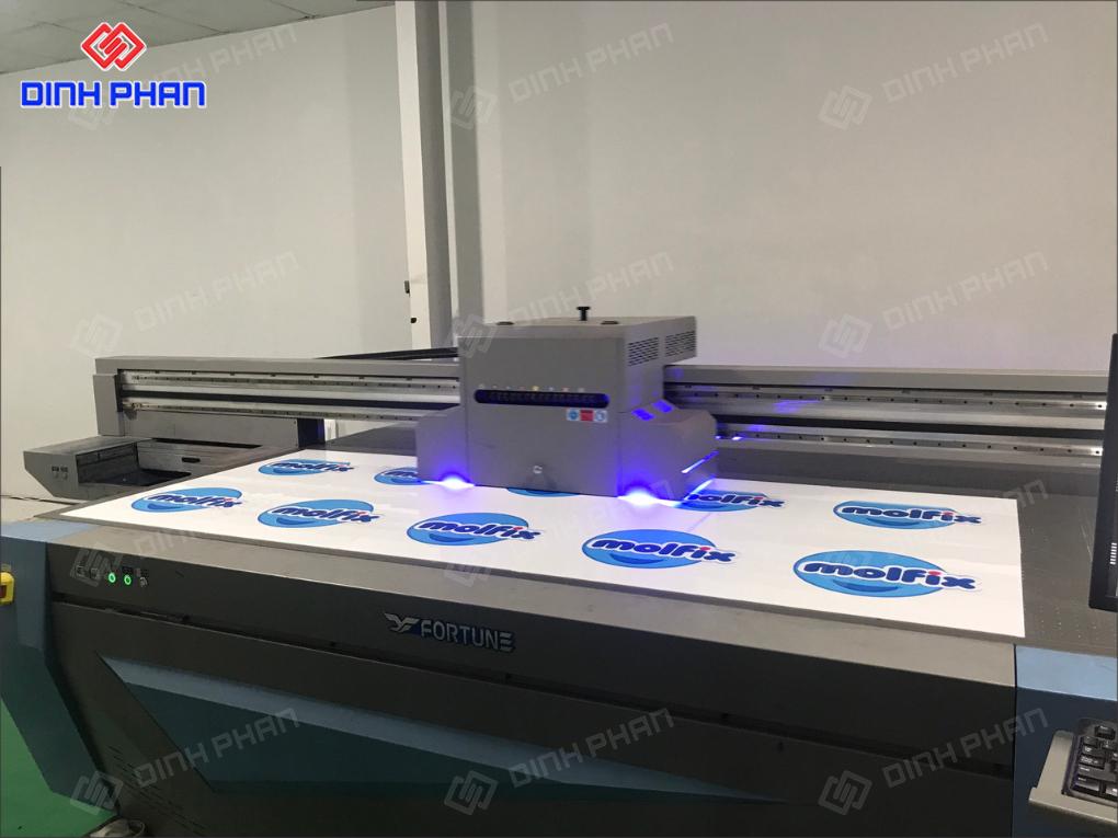 Làm Hộp Đèn Hút Nổi BMT Giá Rẻ, Nổi Bật