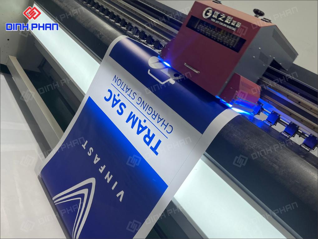 Dịch Vụ In UV Cuộn BMT Giá Rẻ, Chất Lượng