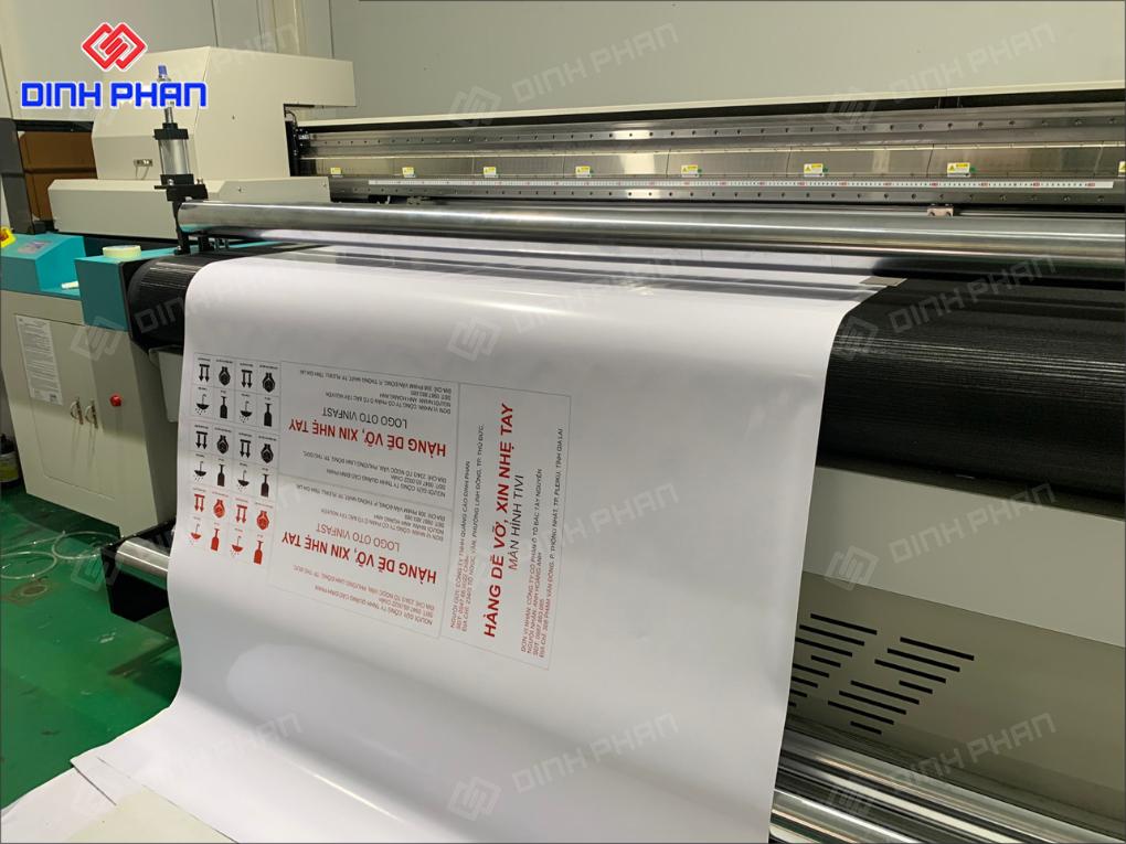 Dịch Vụ In UV Cuộn BMT Giá Rẻ, Chất Lượng