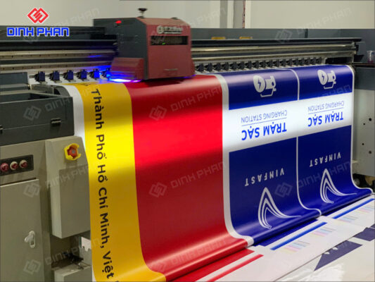 Dịch Vụ In UV Cuộn BMT Giá Rẻ, Chất Lượng
