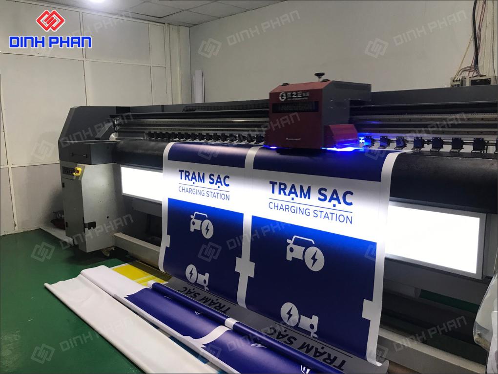 Dịch Vụ In UV Cuộn BMT Giá Rẻ, Chất Lượng