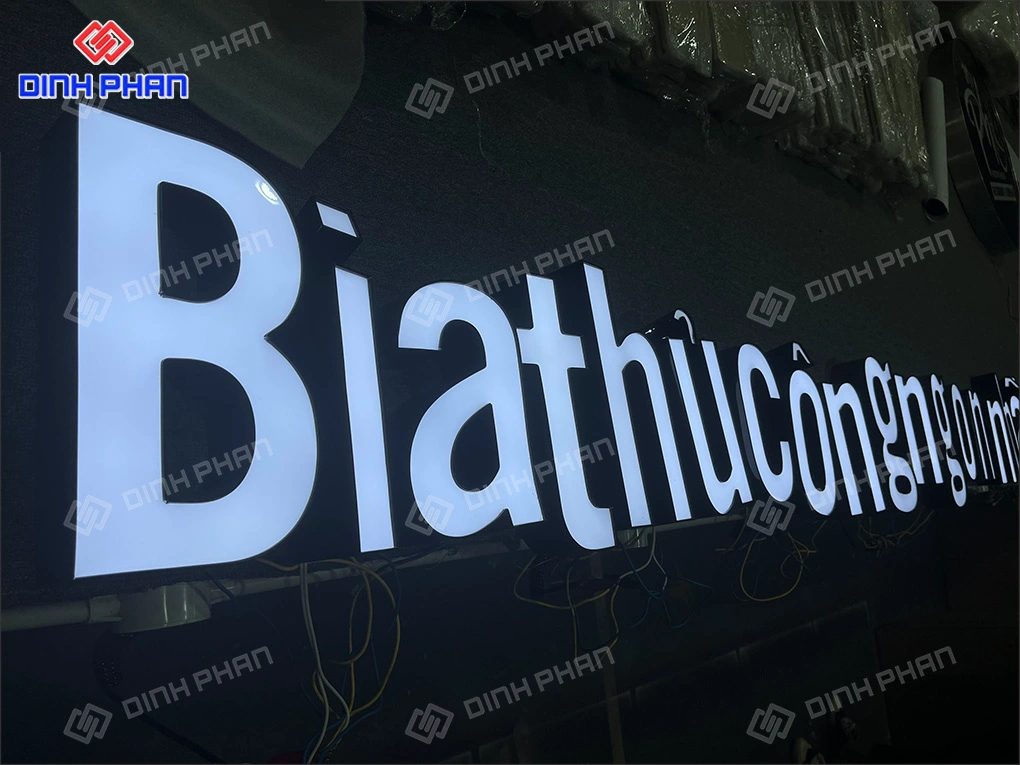 Làm bảng hiệu chữ nhôm BMT giá rẻ, chất lượng tốt nhất Làm bảng hiệu chữ nhôm BMT