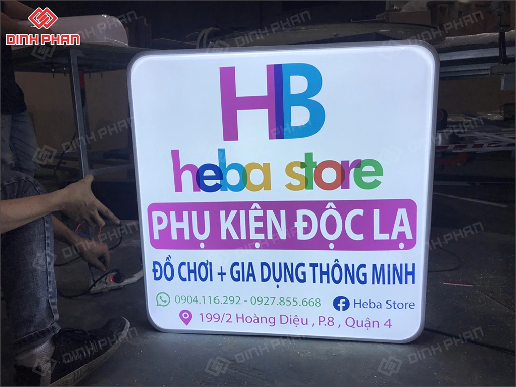 Làm bảng hiệu hộp đèn BMT giá rẻ và chất lượng Làm bảng hiệu hộp đèn BMT