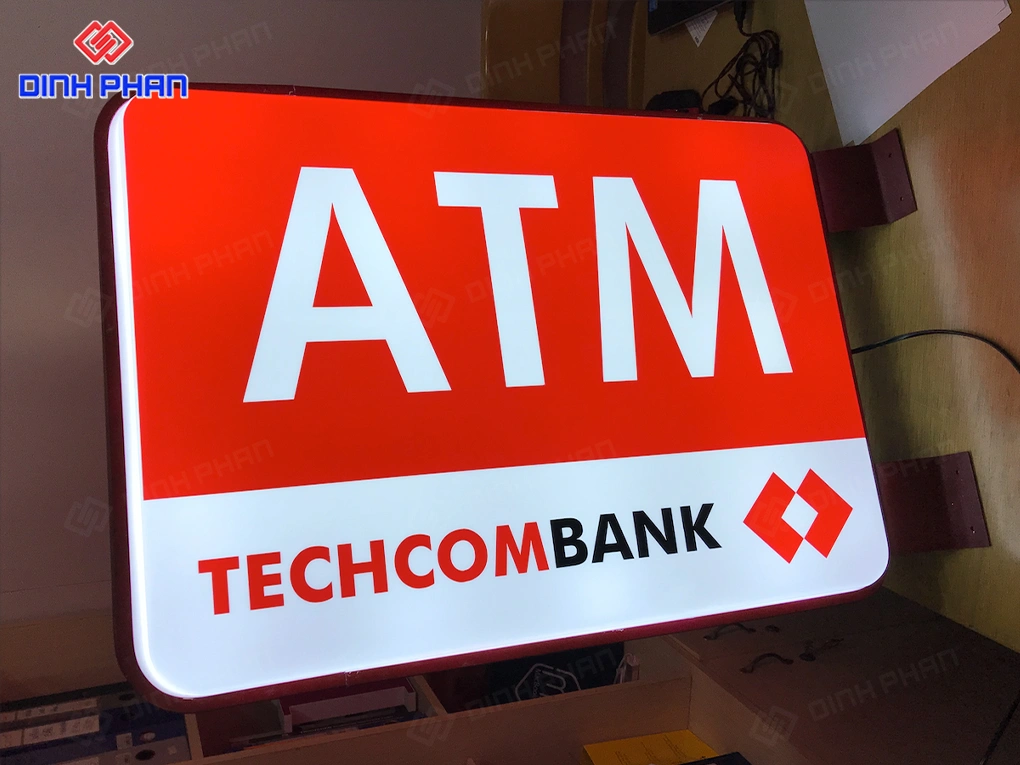 Làm bảng hiệu hộp đèn BMT giá rẻ và chất lượng Làm bảng hiệu hộp đèn BMT