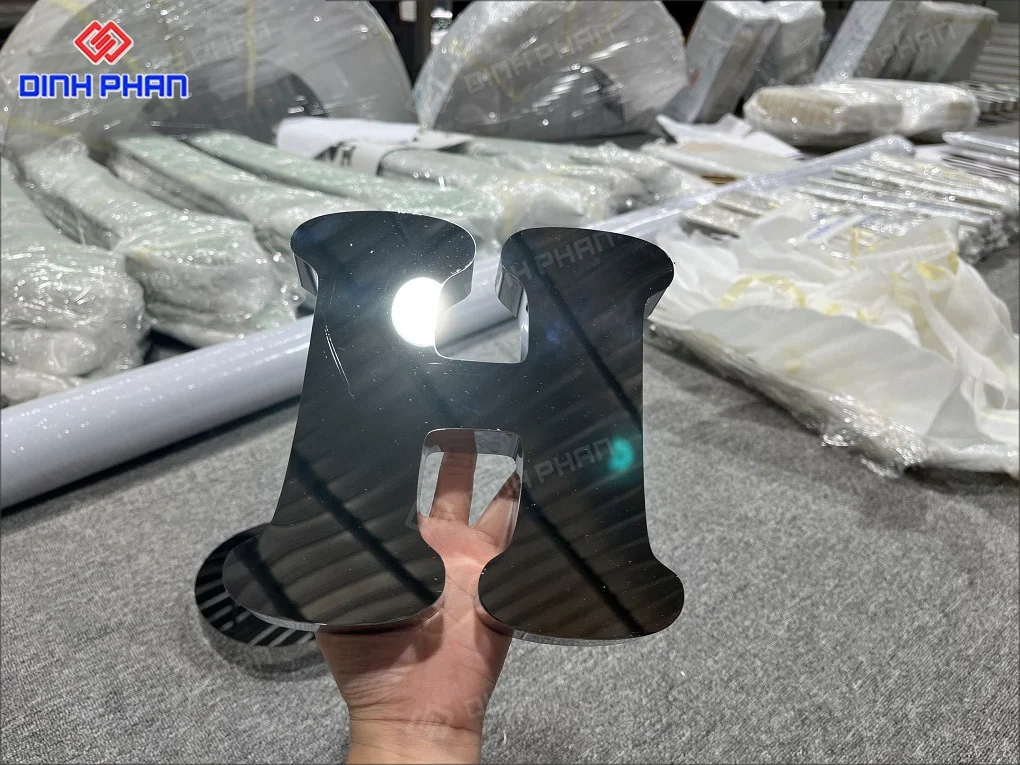 Làm chữ inox BMT giá rẻ, chất lượng và uy tín Làm chữ inox BMT