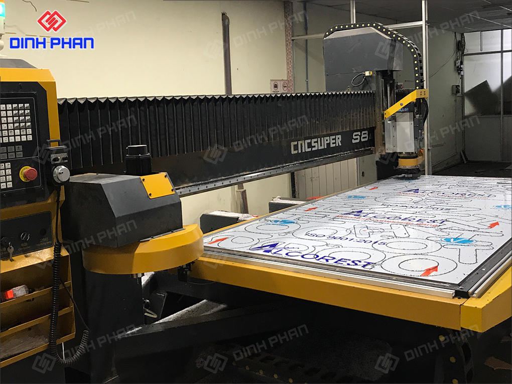 gia công cắt cnc alu bmt