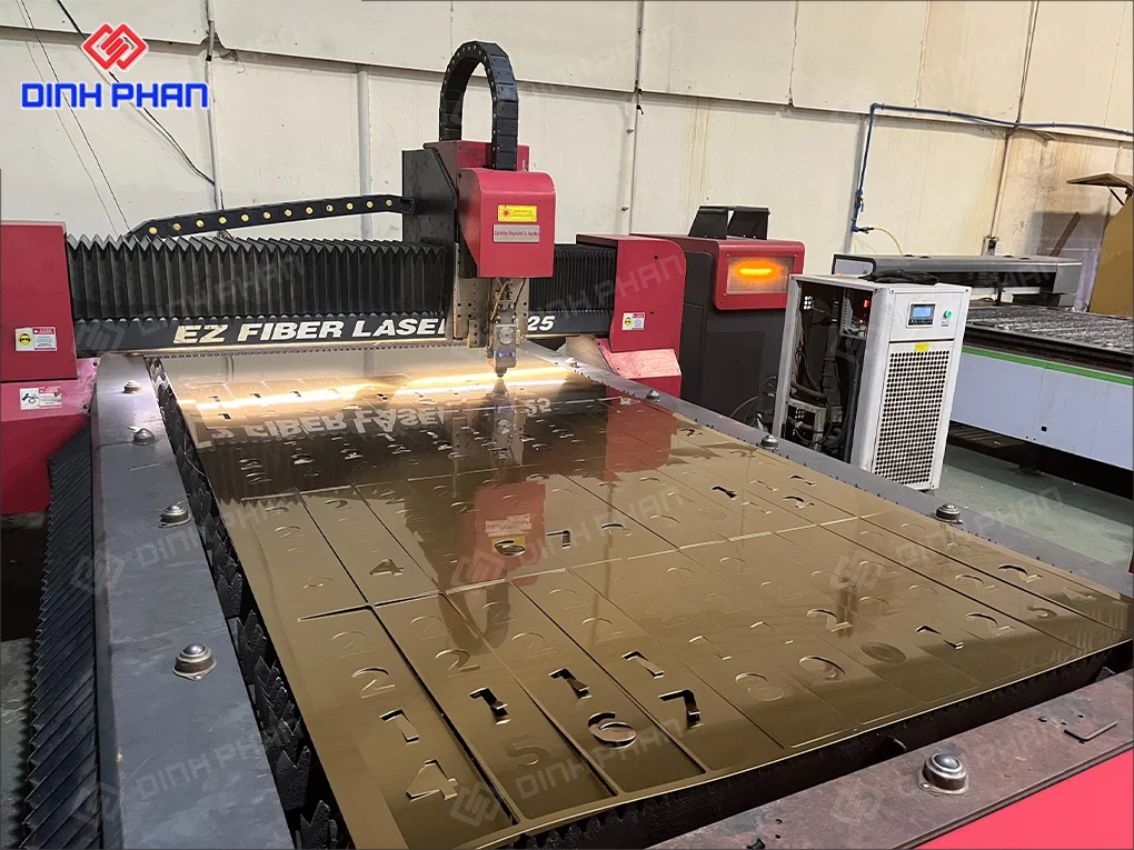 Gia công cắt CNC BMT