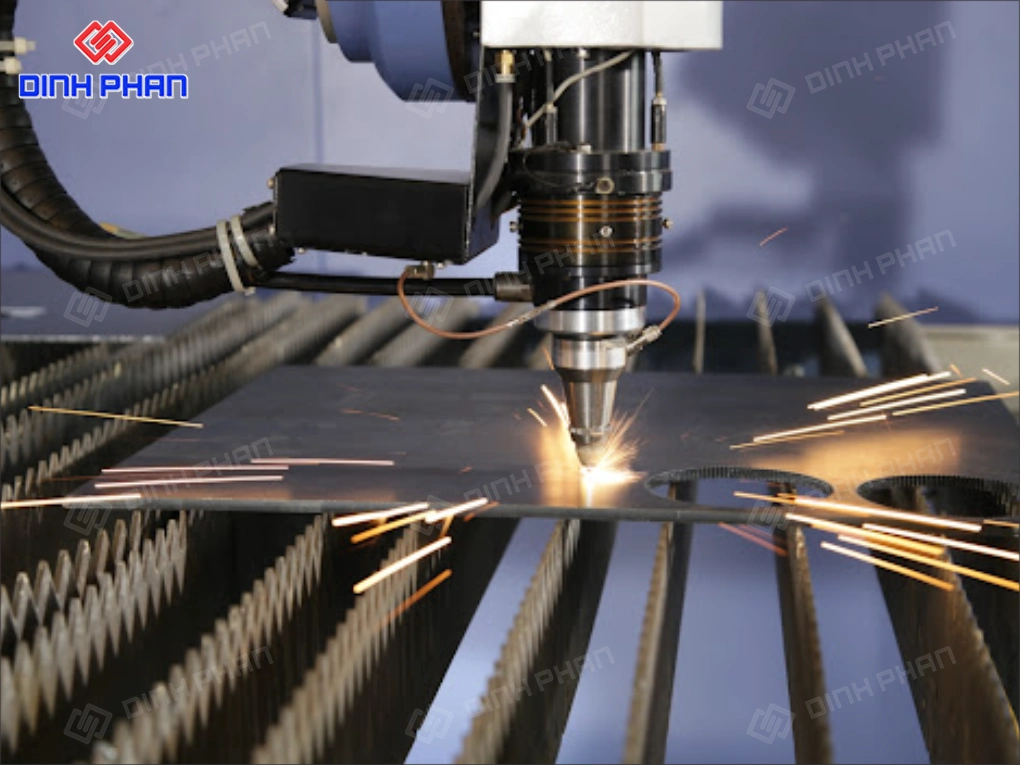 Gia công cắt CNC BMT