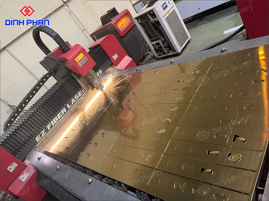 Gia công cắt CNC BMT
