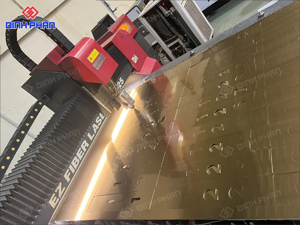 Gia công cắt CNC BMT