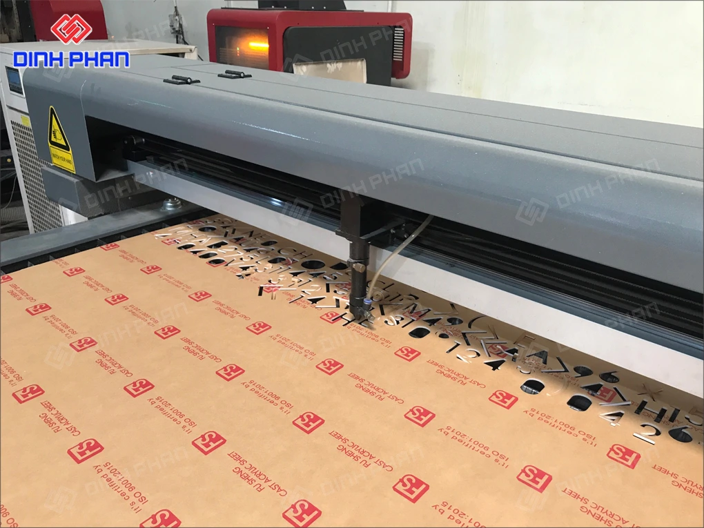 Gia công cắt CNC BMT