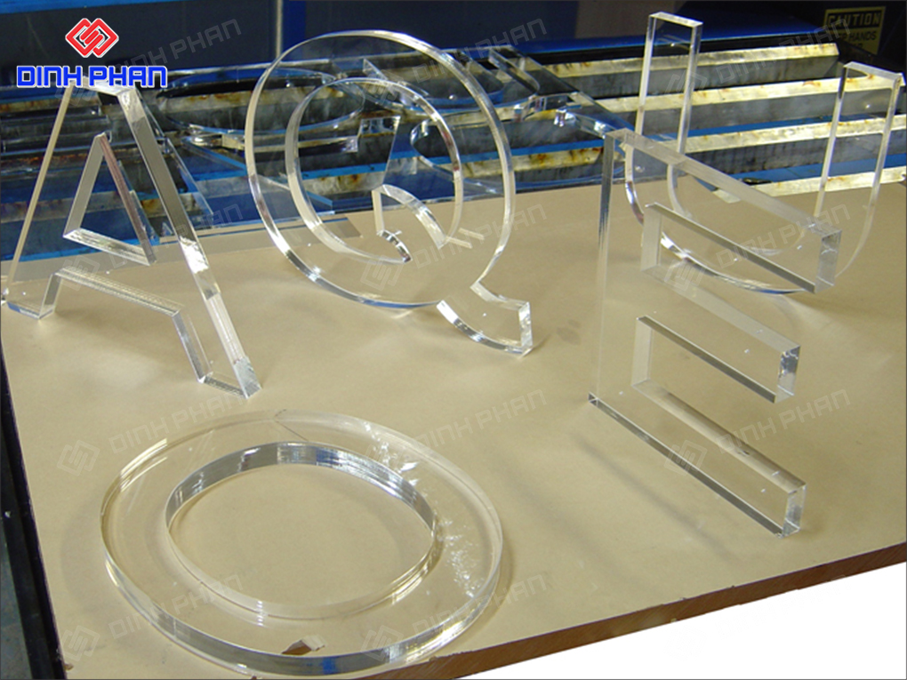 Gia công mica tại Buôn Ma Thuột chất lượng giá rẻ gia công cắt mica bmt