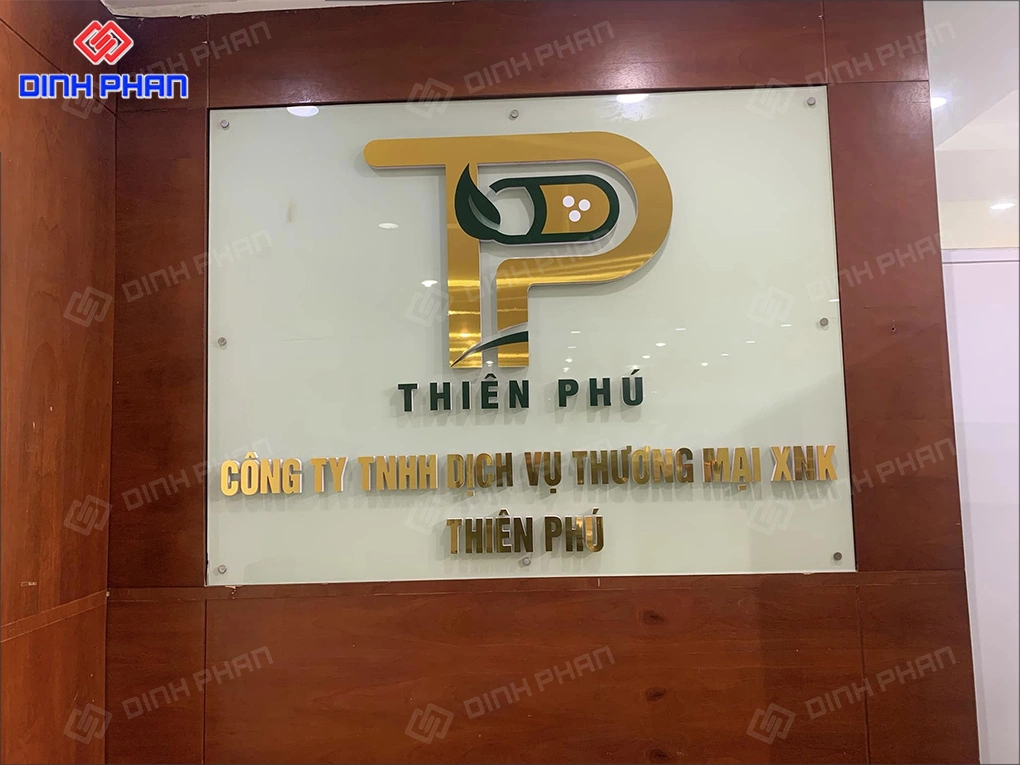 Làm bảng hiệu công ty BMT