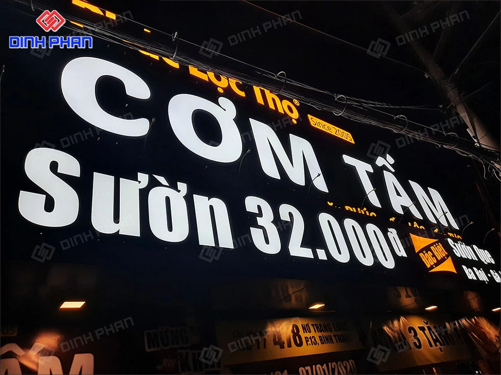 Làm bảng hiệu đèn led BMT