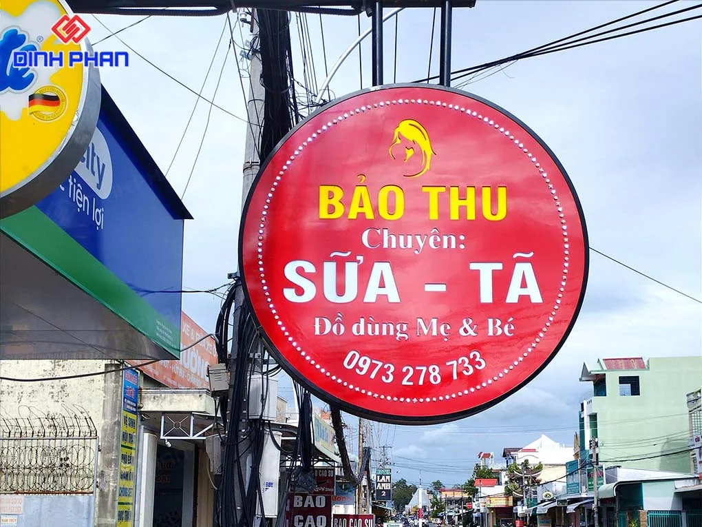 Làm bảng hiệu đèn led BMT