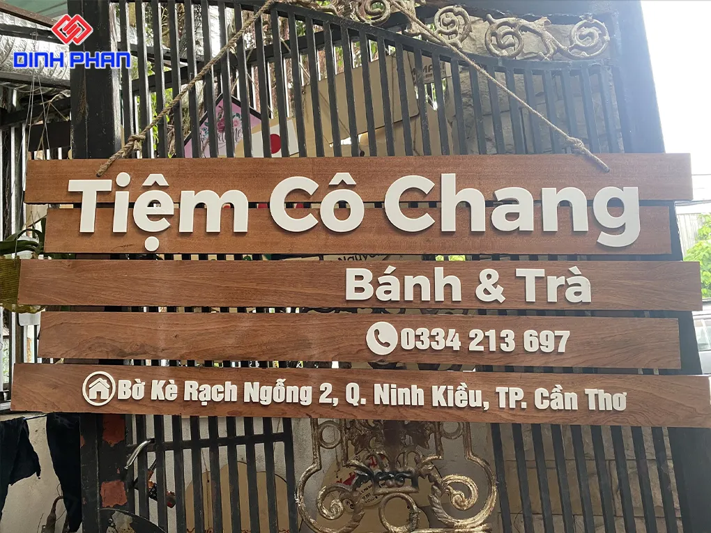 Làm bảng hiệu gỗ BMT giá rẻ, bền, đẹp Làm bảng hiệu gỗ BMT