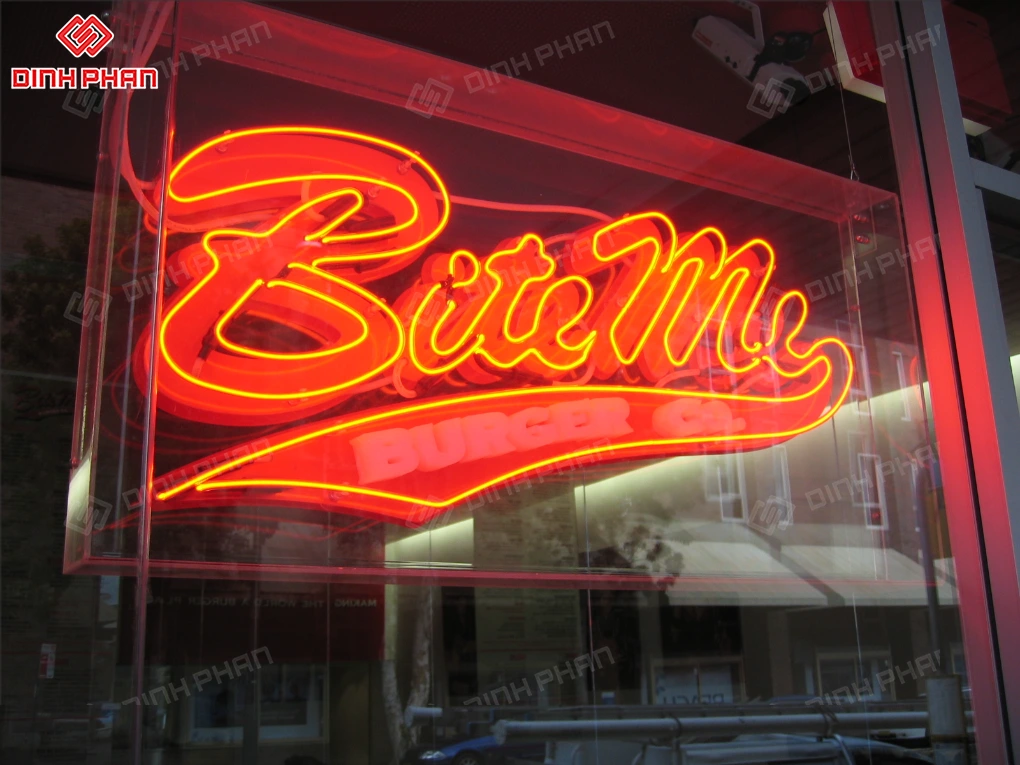 Làm bảng hiệu Neon Sign BMT