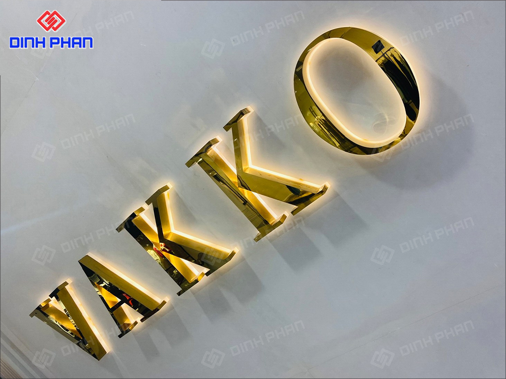 Gia Công Chữ Inox Vàng Tại Buôn Ma Thuột Sang Trọng Bộ chữ inox vàng sáng chân