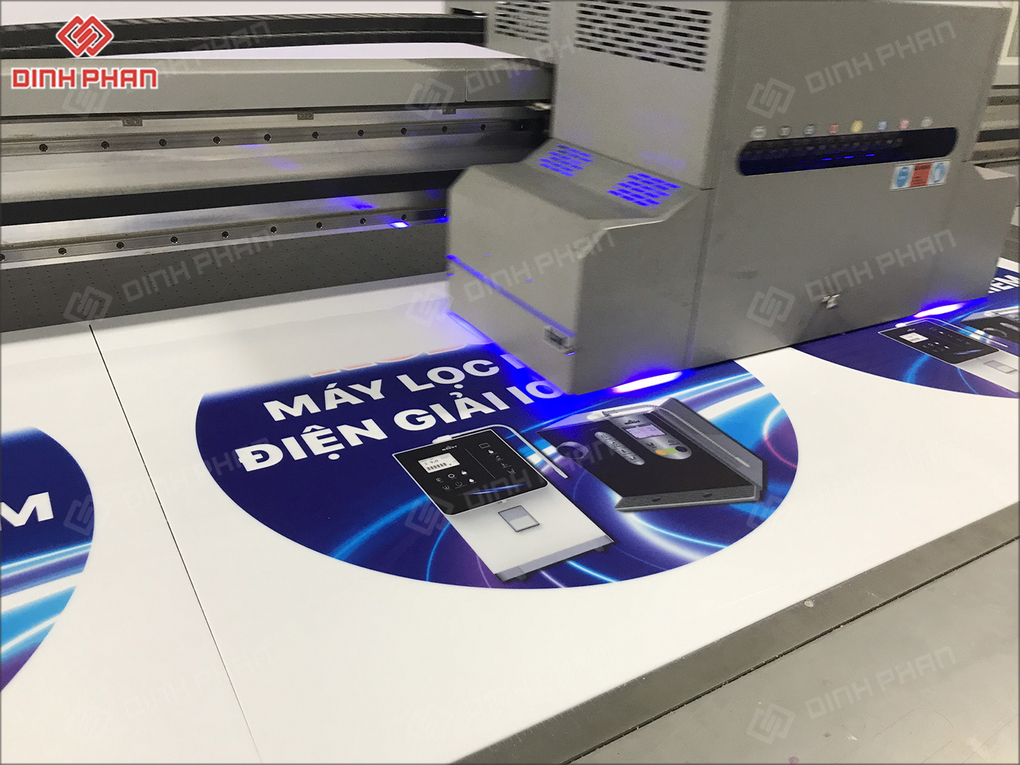 In UV Hộp Đèn Tại Buôn Ma Thuột