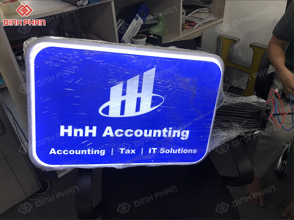 In UV Hộp Đèn Tại Buôn Ma Thuột Hộp đèn quảng cáo ngoài trời