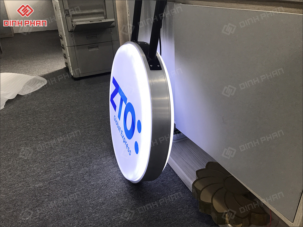 In UV Hộp Đèn Tại Buôn Ma Thuột Hộp đèn quảng cáo ngoài trời