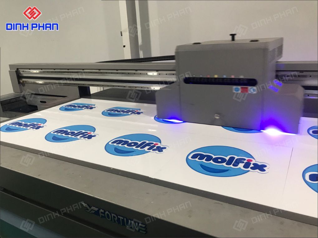 In UV mặt hộp đèn