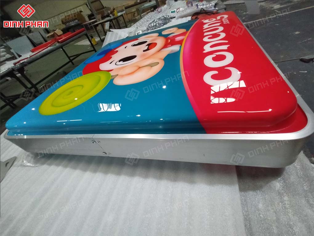 Bảng hiệu Con cưng tại Đắk Lắk