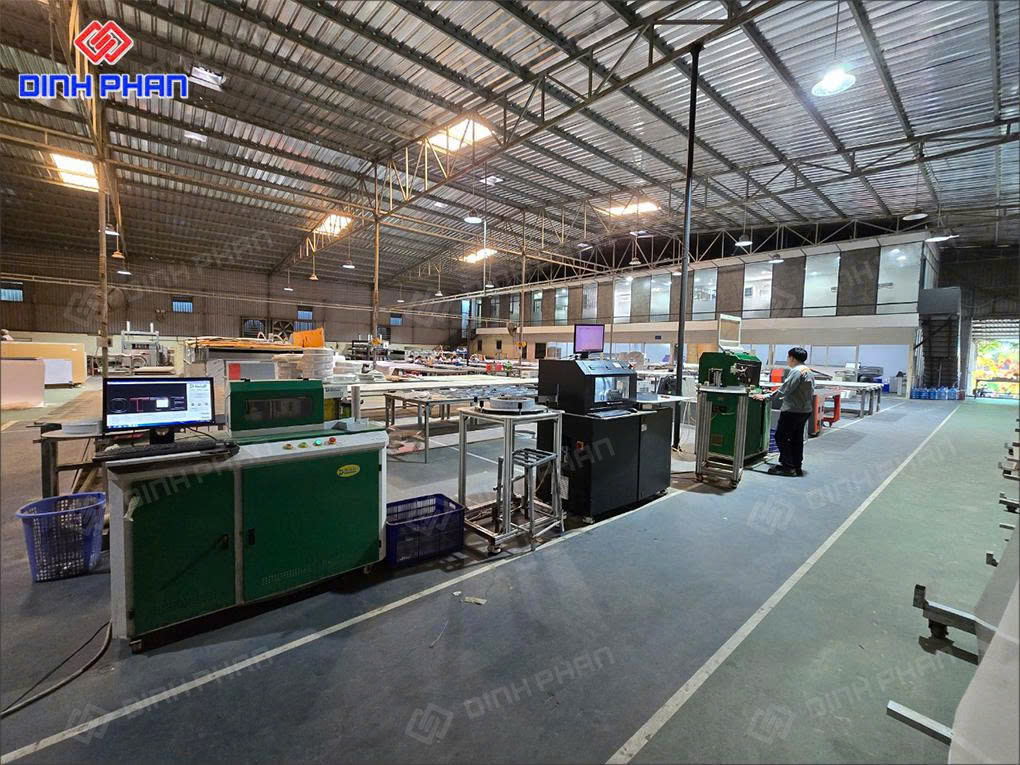 Xưởng gia công quảng cáo 