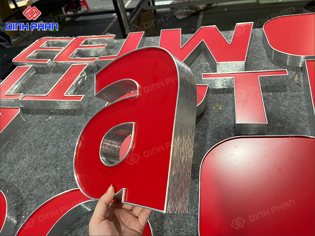 Gia công chữ nhôm Phú Yên