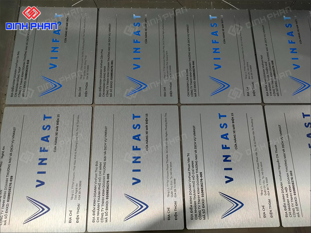 In UV alu Gia Lai sắc nét, giá tốt theo yêu cầu Bảng tên Vinfast