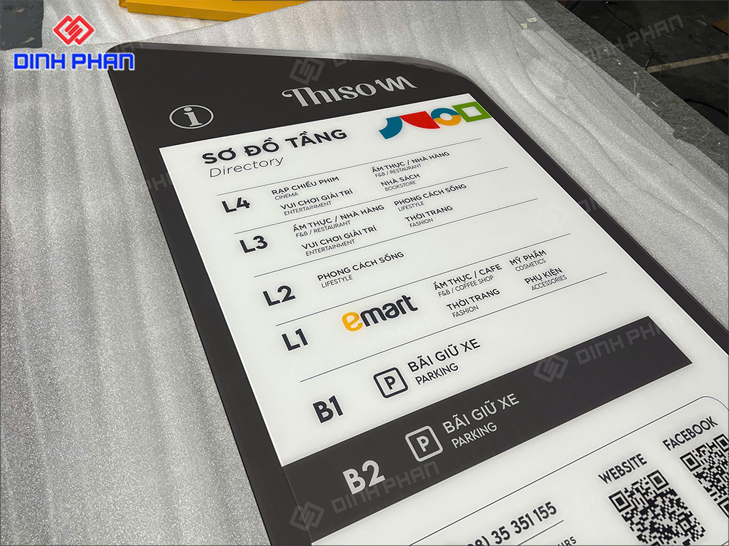 In UV Đà Lạt màu đẹp và sắc nét với giá tốt Bảng thông tin trong trung tâm thương mại