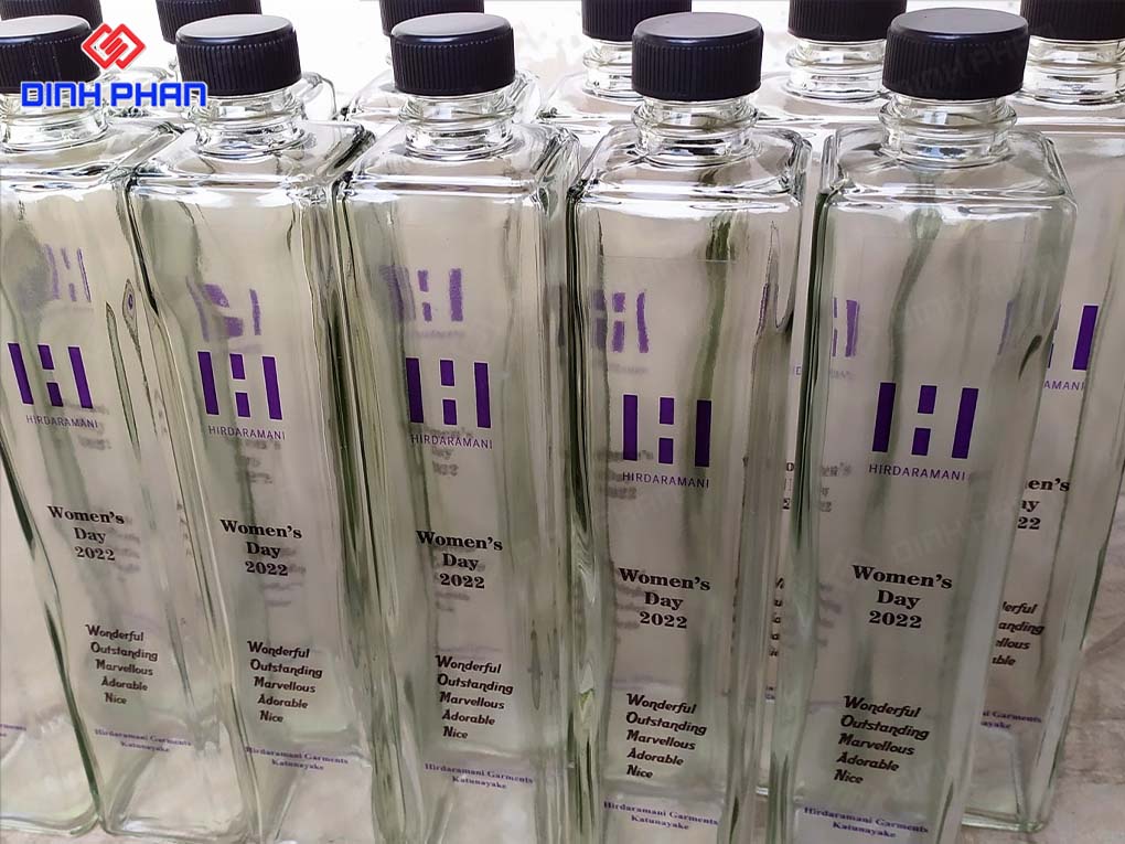In UV Decal Phú Yên Hiện Đại, Sắc Nét Và Bền Màu Tem dán chai thủy tinh