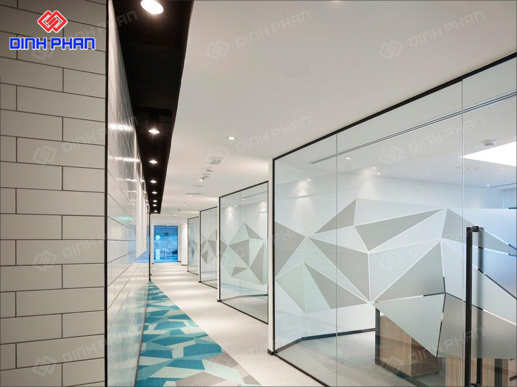 In UV Decal Phú Yên Hiện Đại, Sắc Nét Và Bền Màu Decal mờ