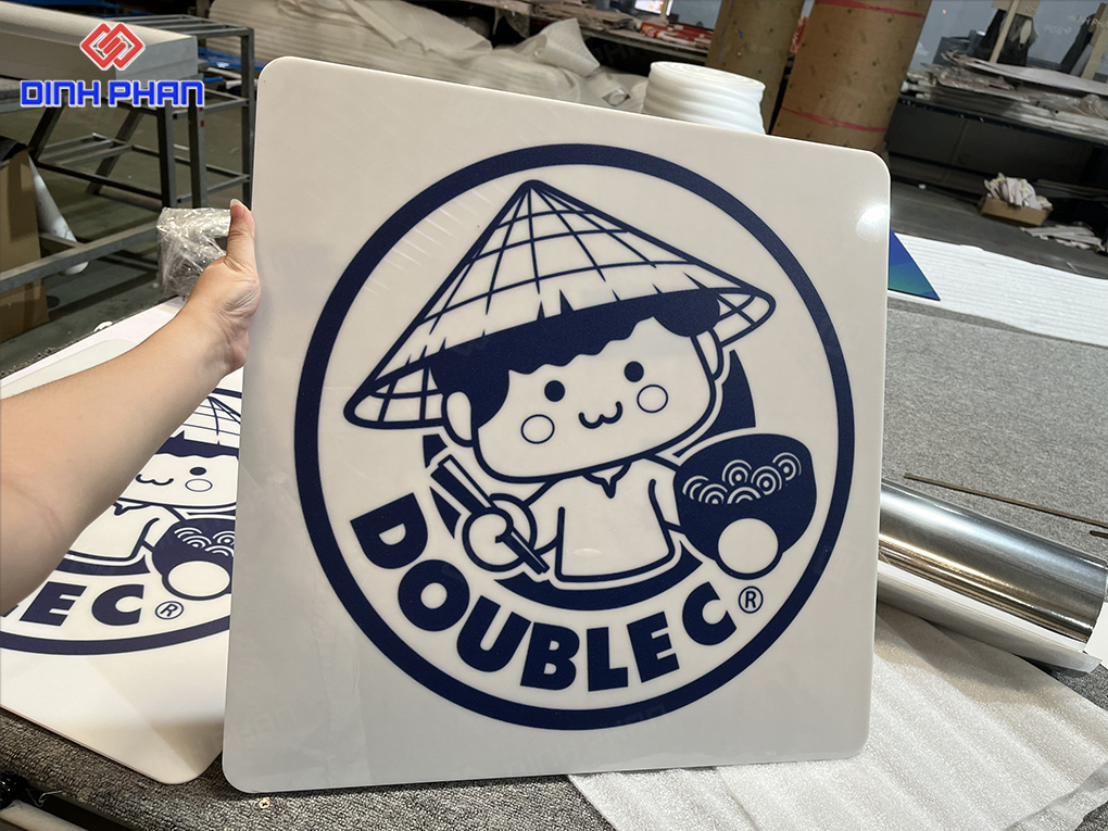 In UV Gia Lai giá rẻ, sắc nét phù hợp cho quảng cáo Logo trang trí sự kiện