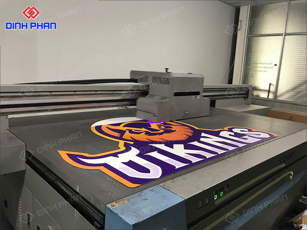 In UV Gia Lai giá rẻ, sắc nét phù hợp cho quảng cáo In UV phẳng bảng hiệu