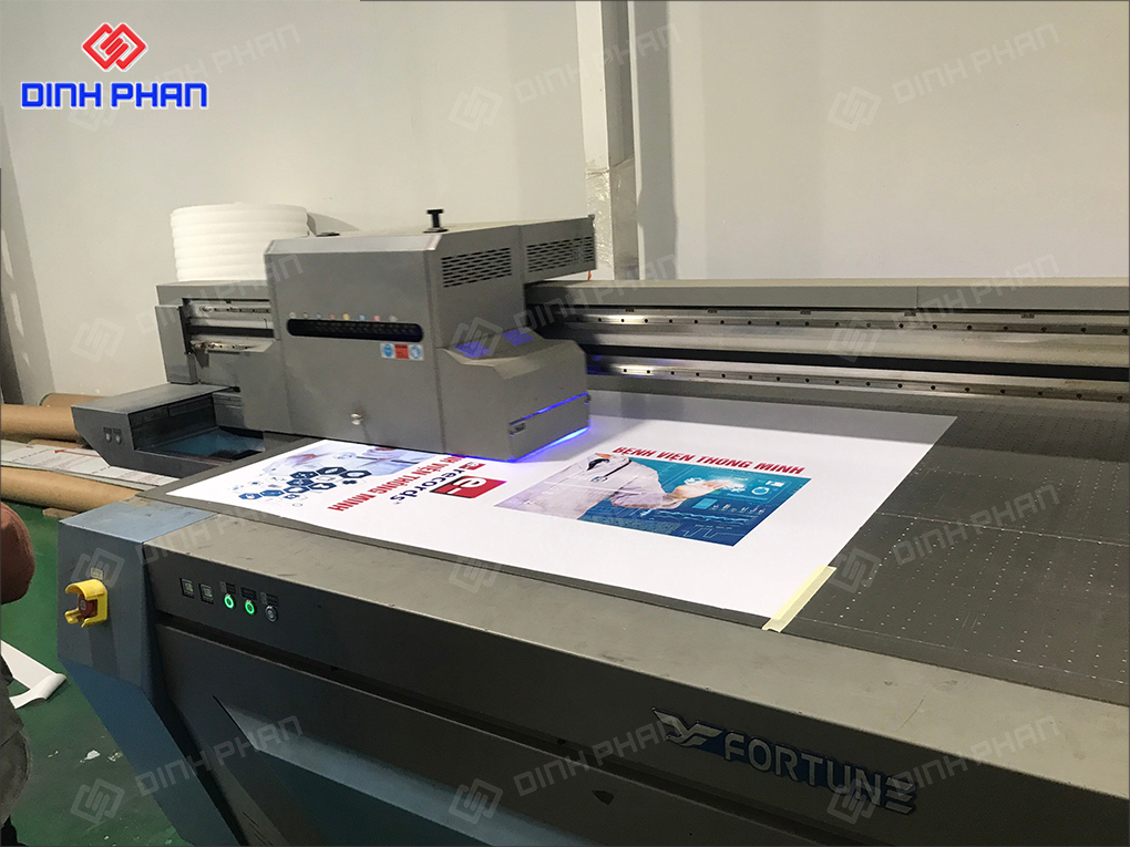 In UV phẳng trên mica 