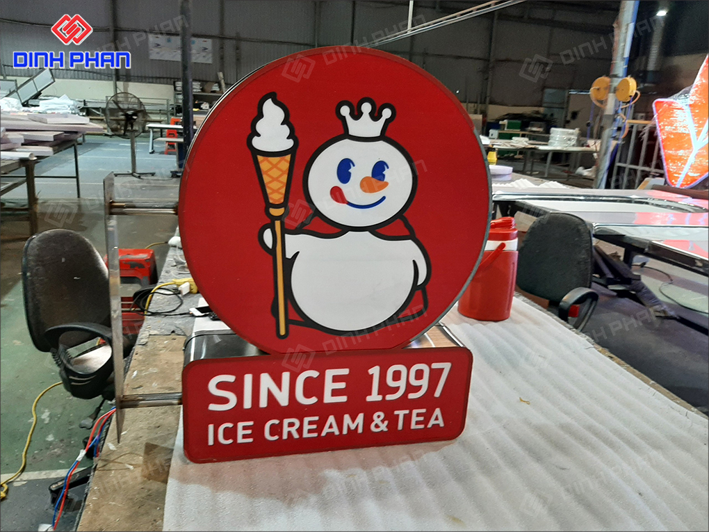 Bảng hiệu hộp đèn Mixue