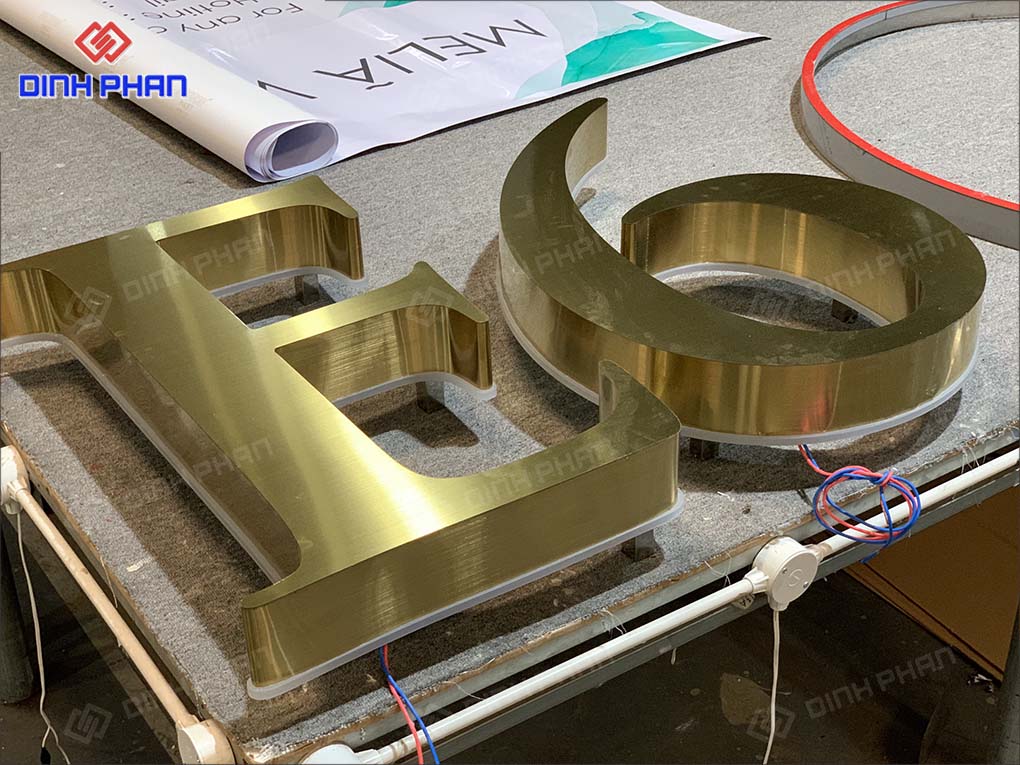 Chữ inox vàng gương 