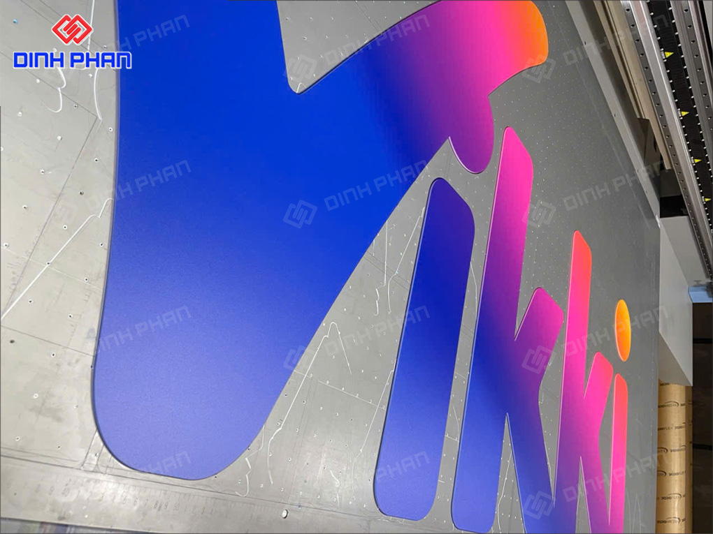 Làm bộ chữ ngân hàng Vikki Bank cao cấp, chuẩn nhận diện Mặt mica của bộ chữ