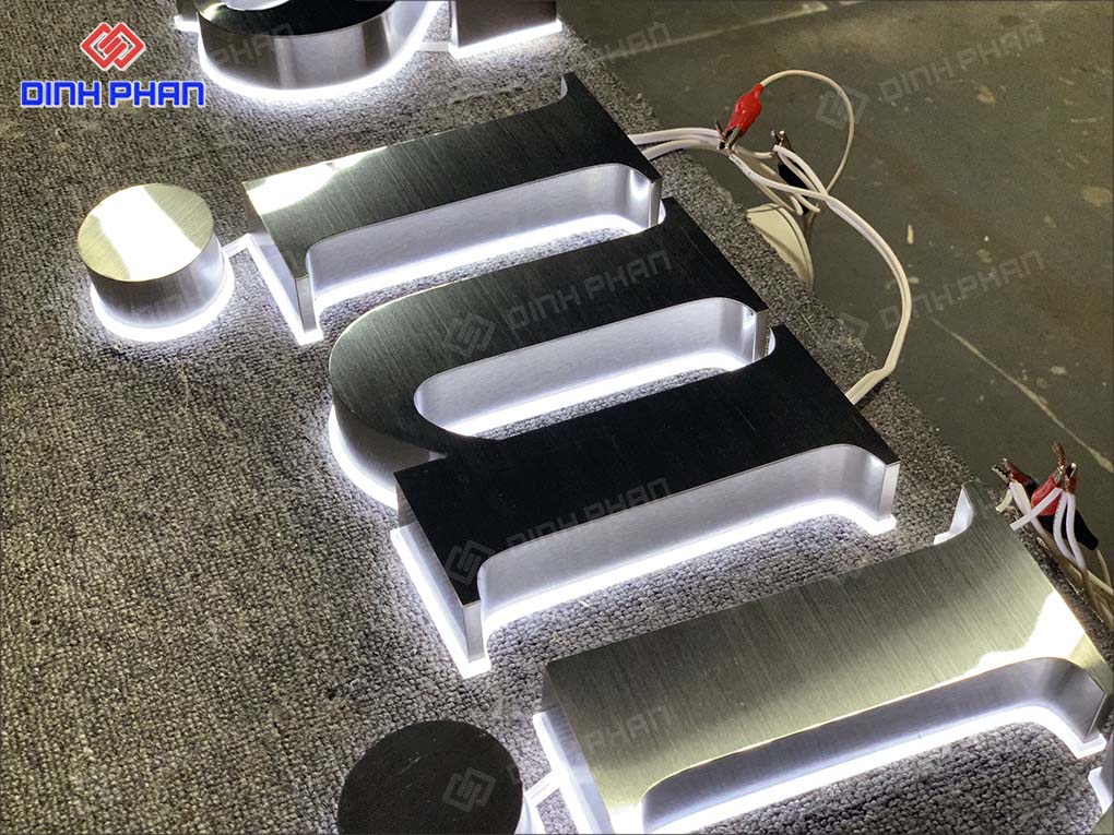 Làm chữ inox Nha Trang cao cấp, bền đẹp Chữ inox xước