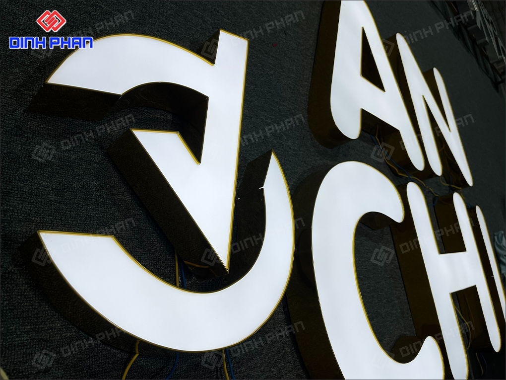 Chữ nhôm mặt mica sáng đèn 