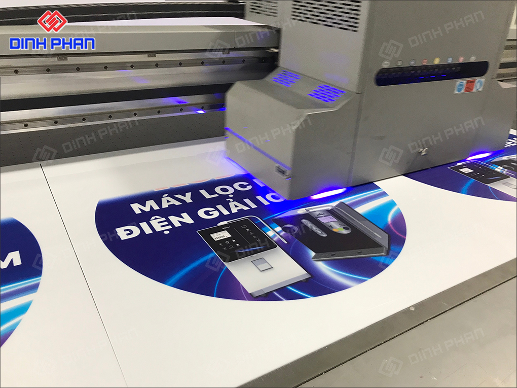 Mặt hộp đèn in UV 