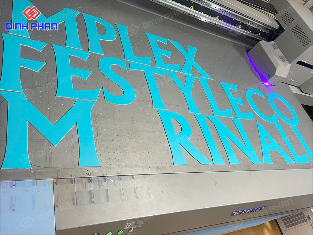 In UV phẳng Nha Trang đa dạng, bền đẹp với giá tốt In UV chữ mica