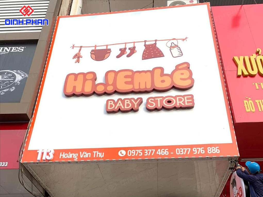 Bảng hiệu cửa hàng