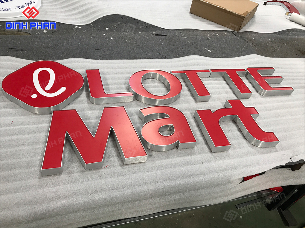Bảng hiệu chữ nổi cửa hàng Lotte