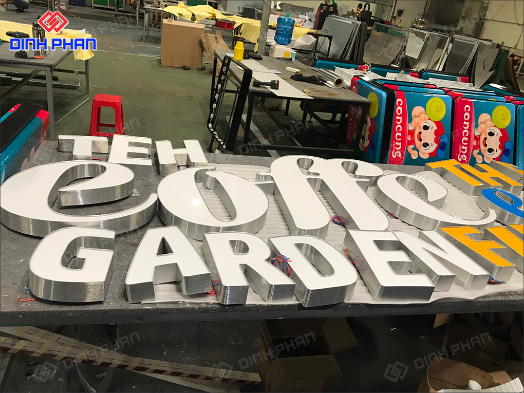 Bộ bảng hiệu chữ nổi 